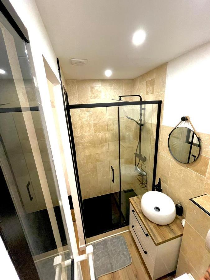 Appartement Cosy Proche Du Port Nice Exterior foto