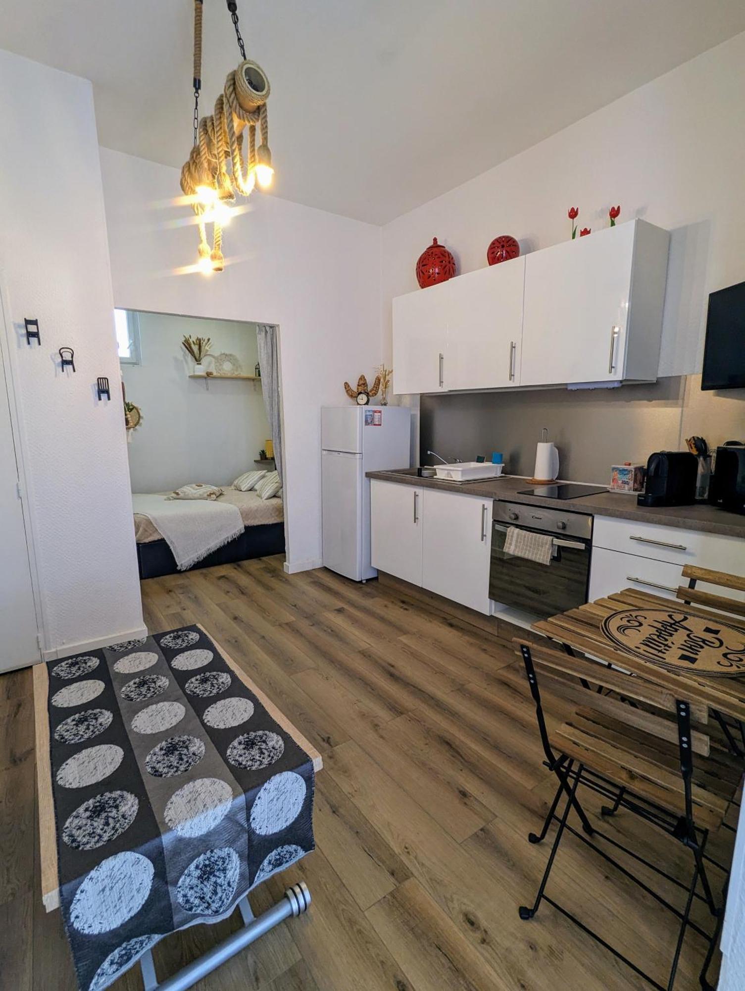 Appartement Cosy Proche Du Port Nice Exterior foto